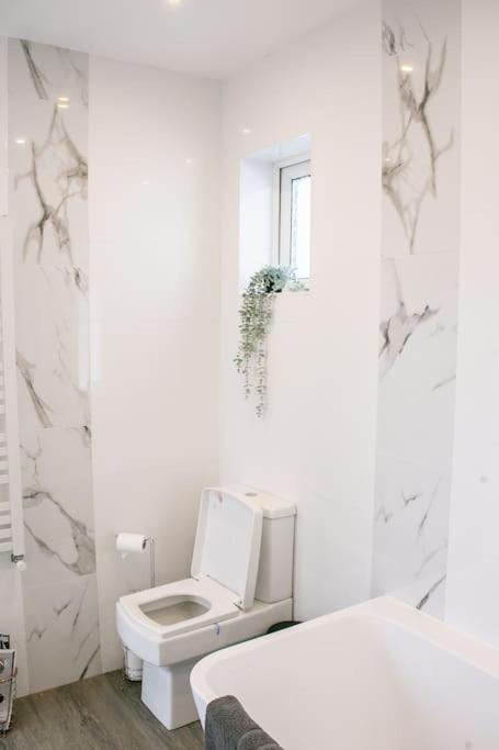 Апартаменты Stylish Retreat In Leigh-On-Sea Саутенд-он-Си Экстерьер фото