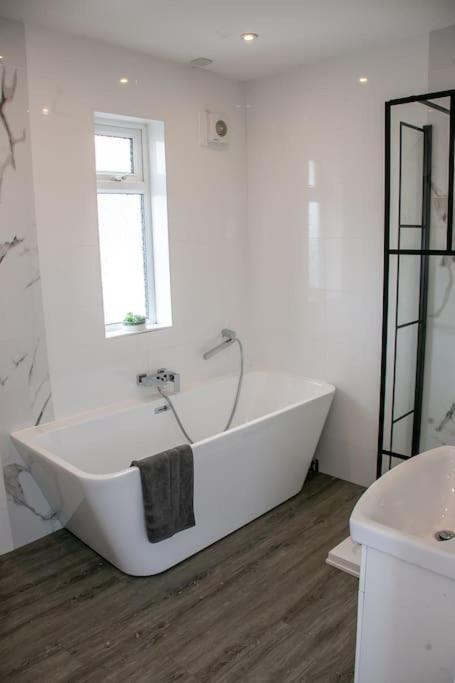 Апартаменты Stylish Retreat In Leigh-On-Sea Саутенд-он-Си Экстерьер фото
