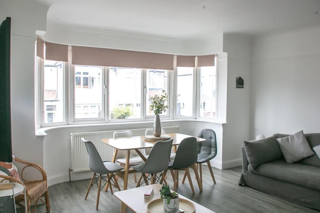 Апартаменты Stylish Retreat In Leigh-On-Sea Саутенд-он-Си Экстерьер фото