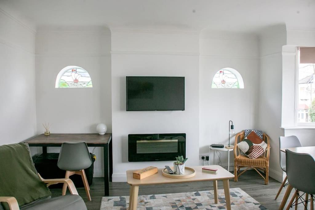 Апартаменты Stylish Retreat In Leigh-On-Sea Саутенд-он-Си Экстерьер фото